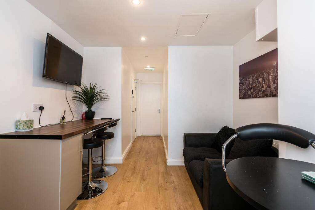 Liverpool City Centre - Fabulous 3 En-Suite Bedrooms - Sleeps 10 People Exterior foto