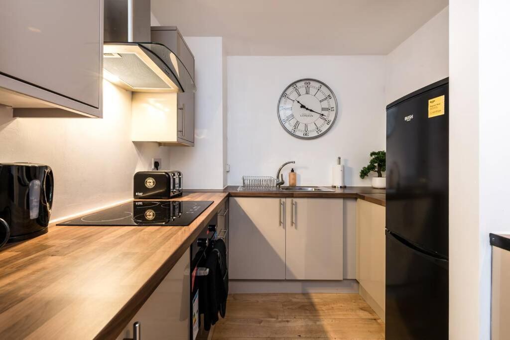 Liverpool City Centre - Fabulous 3 En-Suite Bedrooms - Sleeps 10 People Exterior foto